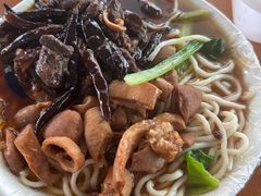 肥肠牛肉面-老窦肥肠板面