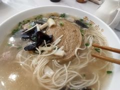 -老西白点心店