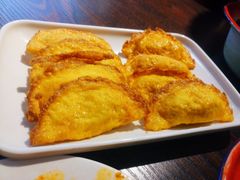 -爆炸头阿姨小四川正宗川味小吃(无任何分店)