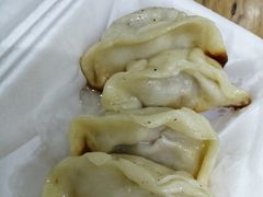 -黄阿姨锅贴大王(万航渡路店)
