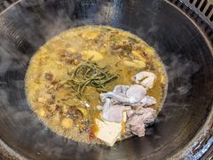 -土食锅灶·地锅鸡(宝山路店)