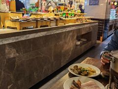 自助取餐区-遇上西雅图多融合海鲜自助餐厅(中房金谊广场店)