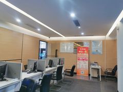 -比亚迪上海弘仁4S(杨浦店)