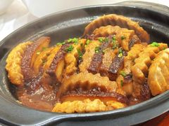 砂锅香芋土猪肉-成事园(真北店)