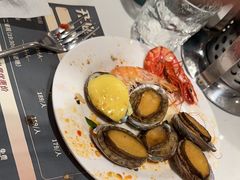 -金马门国际美食百汇(珞喻路店)