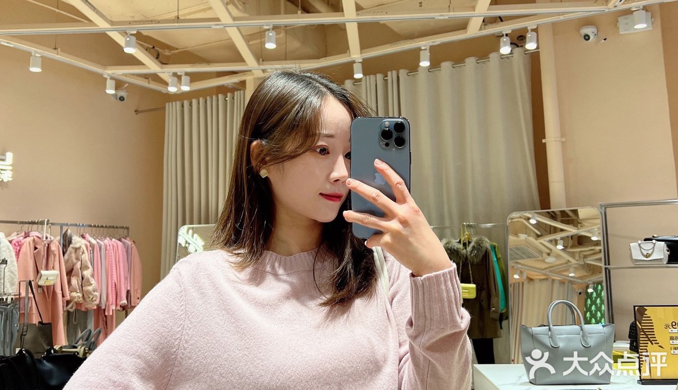 服装行业都这么内卷了嘛？LESSLUXX内卷王