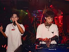 -古吉拉酒吧·蒲seven蹦