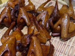 红烧乳鸽-金麒麟美食城