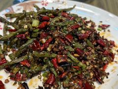 -老码头黑皮肘子锅包肉熏酱水饺(文政街店)