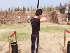 -田园东方蜜桃村的田野营地