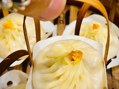 手拆蟹黄小笼包-龍堂蟹黄小笼包(万家丽店)