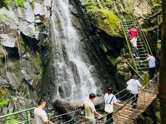 -藏龙百瀑风景区