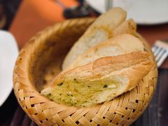 餐前面包Bread-Golden Lily河内巴黎法越料理餐厅(建国西路店)