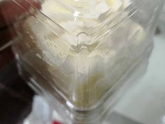 咸芝白脱蛋糕-红宝石·鲜奶小方·海派西点房(莘庄龙之梦店)