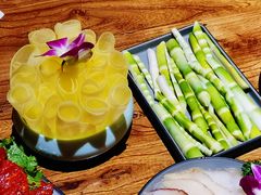 -隐樂門·活牛蛙火锅酒馆