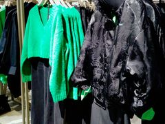 -URBAN REVIVO(济南领秀城贵和购物中心店)