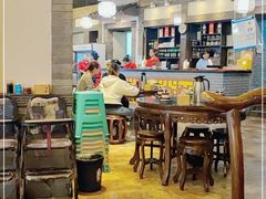 大堂-王明古法砂锅居(开化寺店)