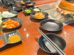 -肉甲韩国木炭烤肉(新壹街1店)