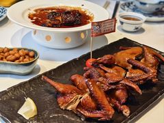 非遗红烧乳鸽-侨美食家·40年地道粤菜(珠江新城店)