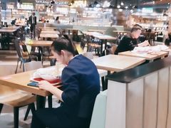 大堂-食通天美食广场(华润万象城店)