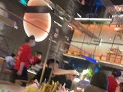 大堂-西塔老太太泥炉烤肉(温州首店万象城黑金店)