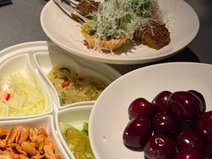 -左庭右院鲜牛肉火锅黑金店(陆家嘴中心店)