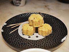 桂花绿豆糕-吴越荣记苏州菜·松鼠桂鱼 100% 活鱼现做(月光码头店)