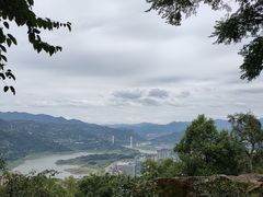 -三峡梯城