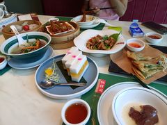 -悦得闲广式点心茶楼(蓝鲸世界店)
