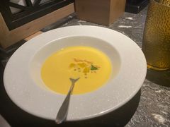 -牛YO寿喜烧·铁板烧和牛火锅自助(市府恒隆店)