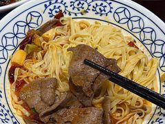 -李与白包子铺(桐梓林店)