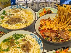 -鑫花溪牛肉米粉(凤凰街创始总店)