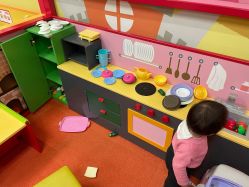 -莫莉幻想儿童乐园(武汉经开永旺店)