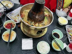 -撒拉人家.酸菜牦牛肉火锅