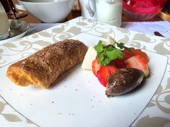 -Boneka Restaurant