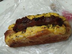 鸡扒包-味多美(江安路店)