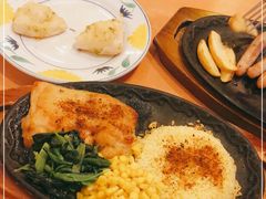 -萨莉亚意式餐厅(新洲家乐福店)