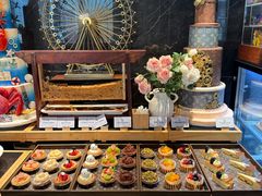 -雍容荟帝王蟹活龙虾展台自助(IFS黑金店)