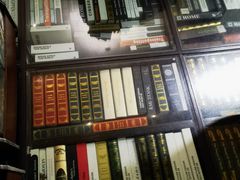 -钟书阁(松江泰晤士小镇店)