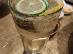 咸柠七-漆黑觉米粉(三里屯店)