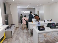 -荣耀授权专卖店(黄浦浙江中路店)