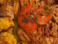 -多嘴超级肉蟹煲(杉杉国潮主题店)