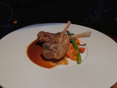 炭烤新西兰小羊排配红酒汁-Olive橄榄花园漂亮饭主题布置餐厅(大望路店)