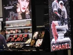 -CHANEL(IFS国金中心店)