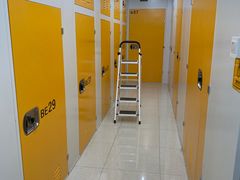 -安东易迷你自助仓储寄存仓库(杨浦店)