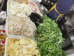 -曹宝林砂锅麻辣烫(星光路店)