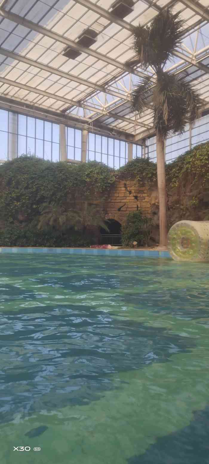 龙达温泉生态城