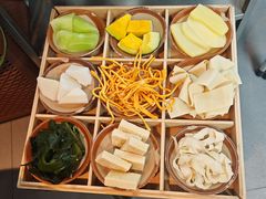 九宫格素菜-芈重山老火锅(广州首店)