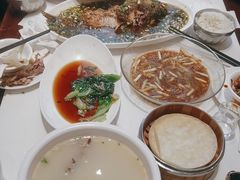 -梅利汴京烤鸭•开封豫菜地标店(东大街店)
