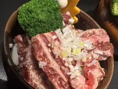 -山川小町·极番烧肉(新地假日广场店)